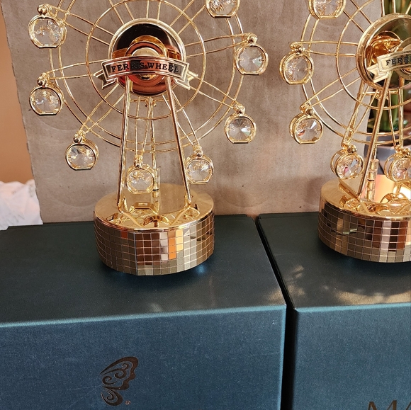 24K Gold Plated Music Box with Crystal Studded Ferris Wheel Figurine by Matashi - Picture 2 of 4